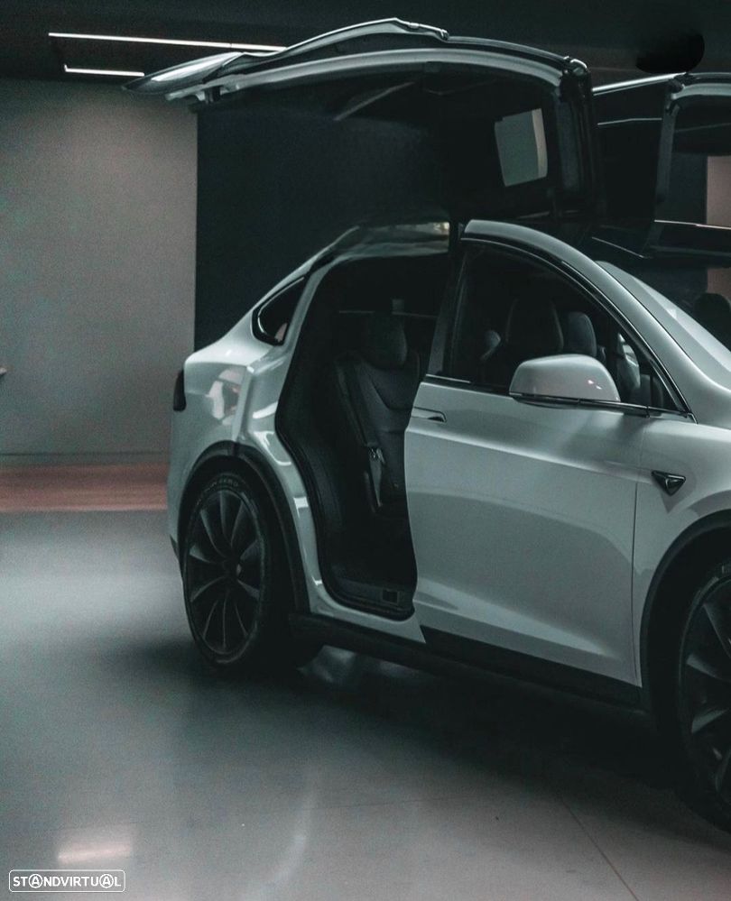 Tesla Model X Standard Range - 3