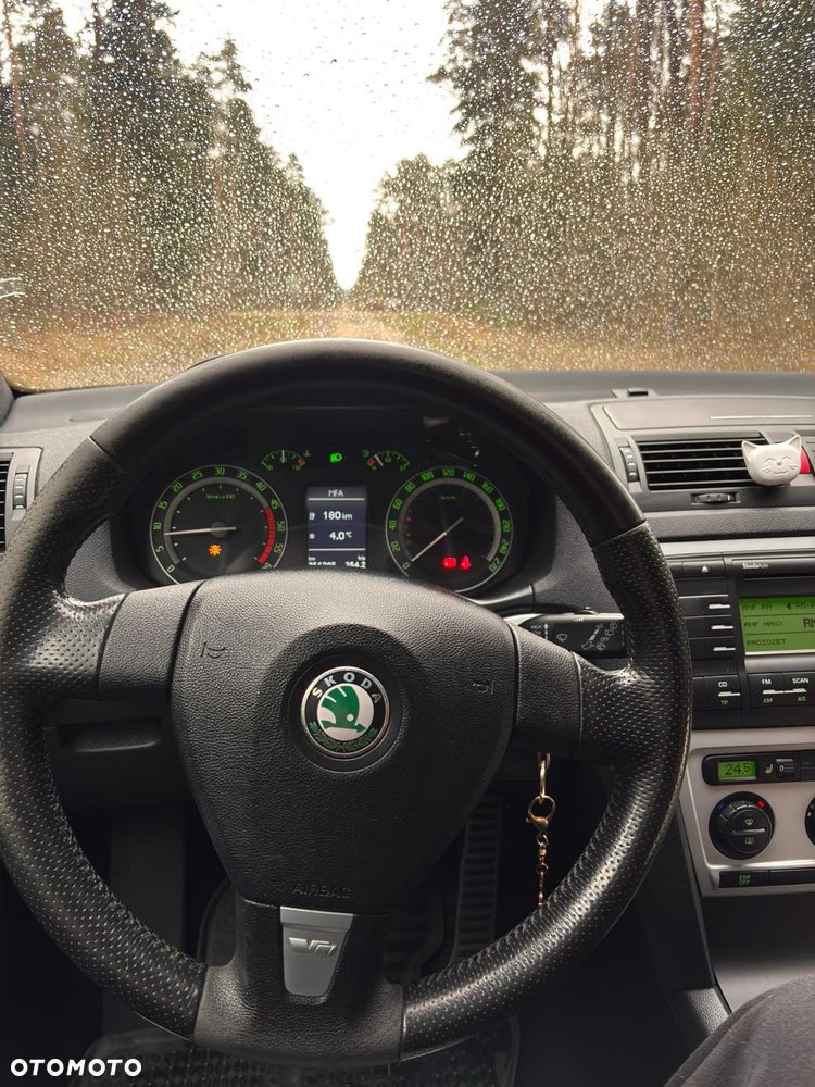 Skoda Octavia 2.0 TDI CR DPF RS - 13