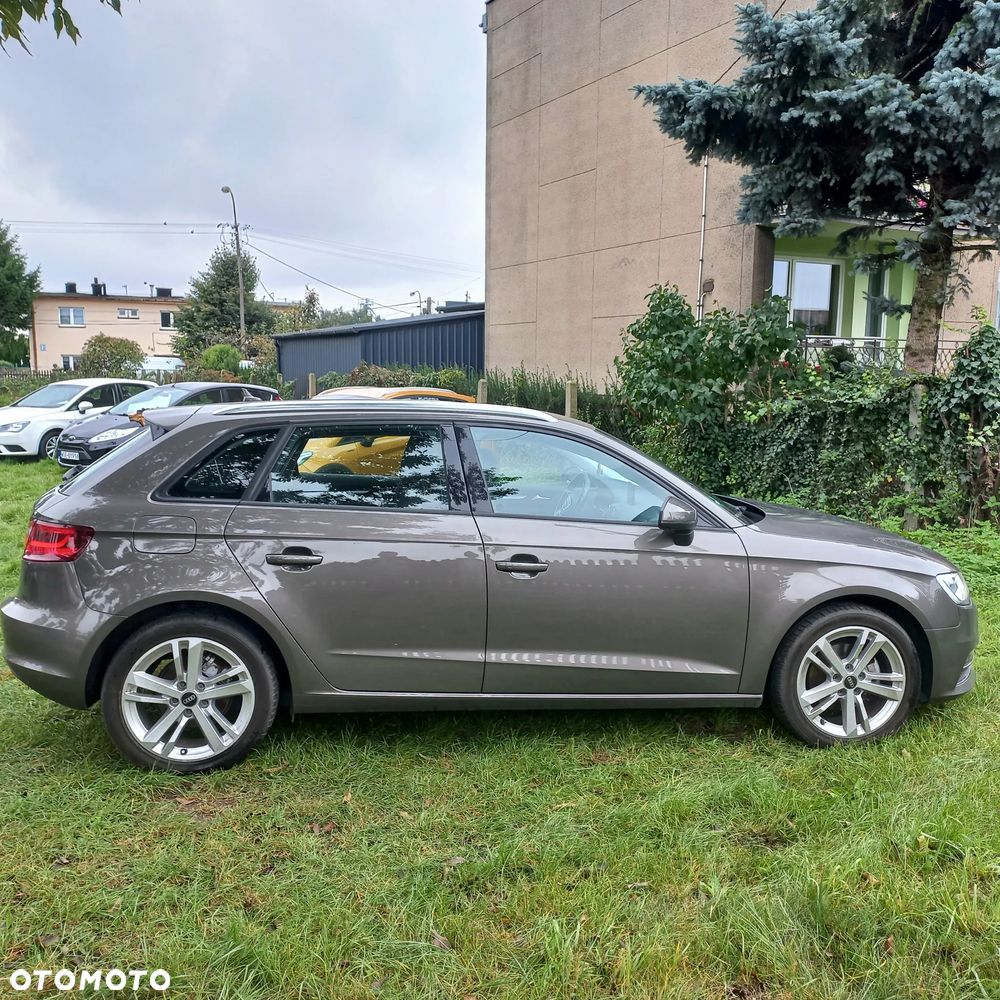 Audi A3 Sportback 1.6 TDI clean diesel Ambiente - 17