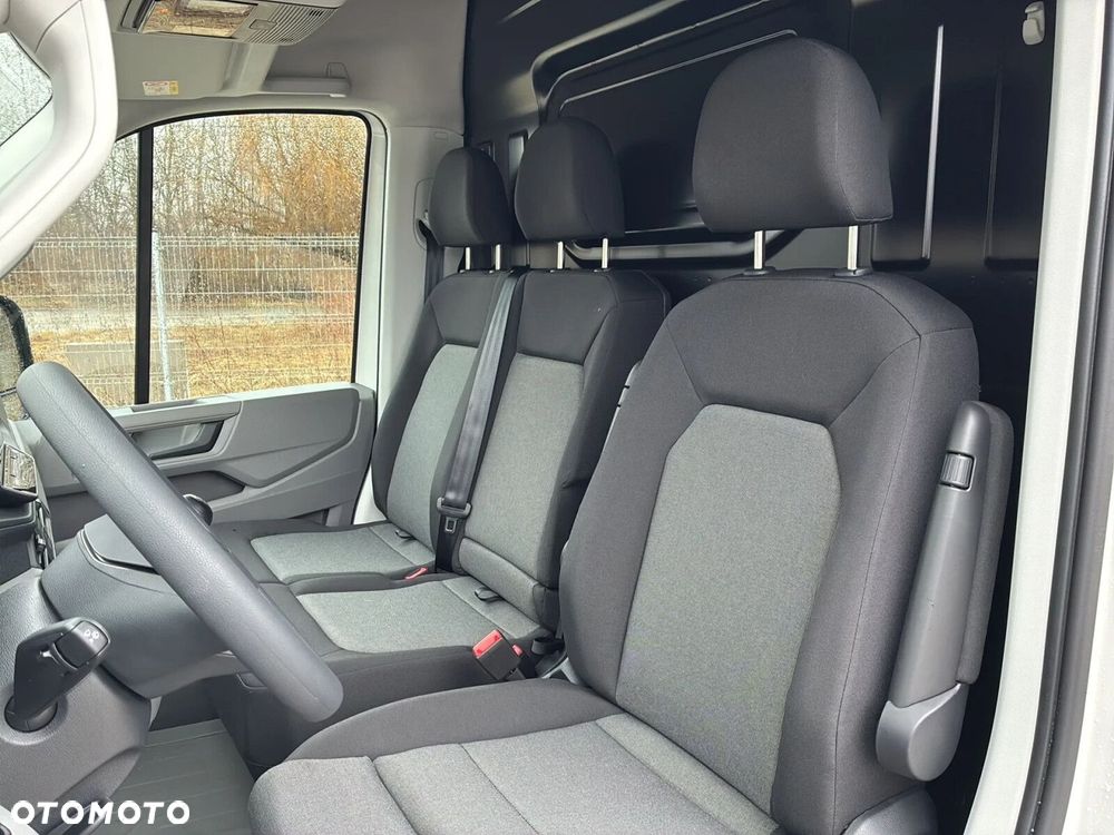 Volkswagen Crafter 35 Furgon L4H3, 2.0BiTDI 177KM, Wysoki dach, r. o. 4490mm - 16