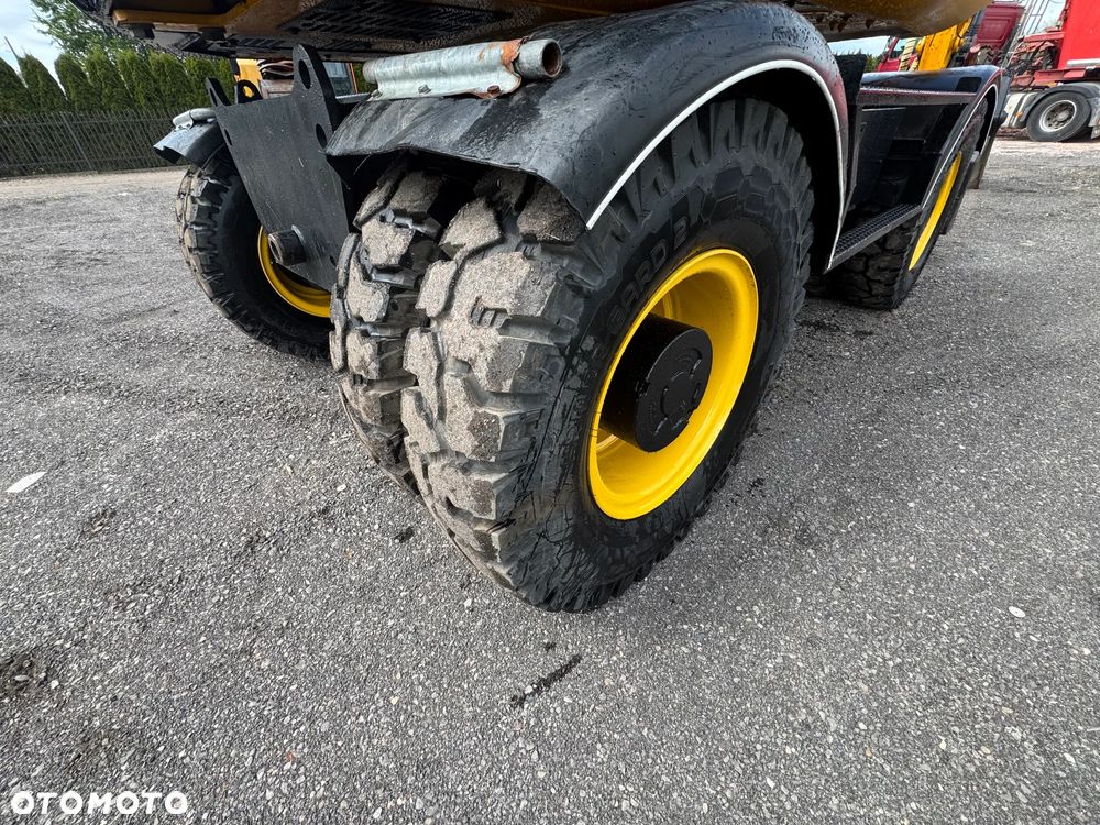 JCB js145 - 10