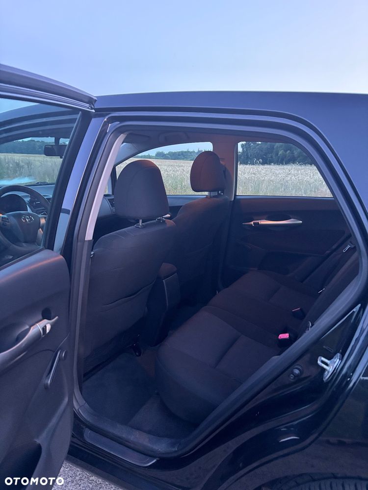 Toyota Auris 1.6 Valvematic Edition - 10