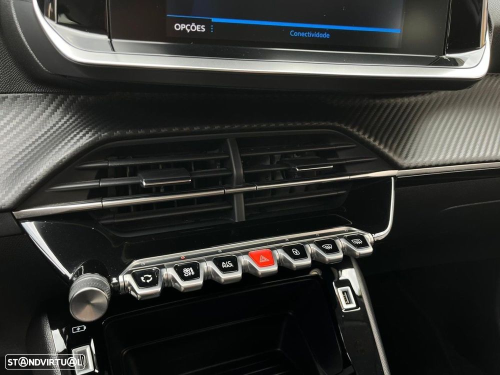 Peugeot 208 1.2 PureTech Active - 11