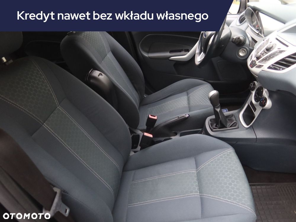 Ford Fiesta - 11