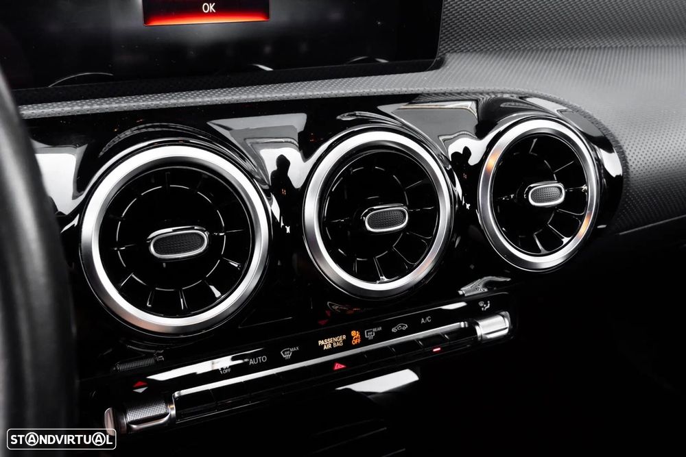Mercedes-Benz A 180 Limousine d Progressive Aut. - 27