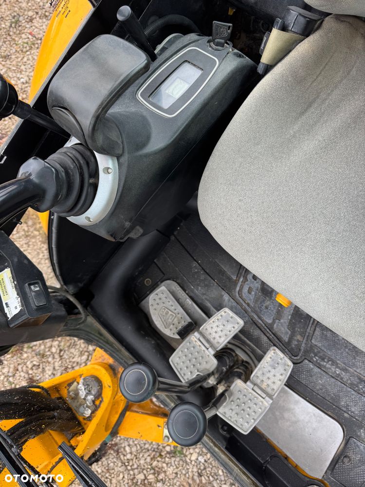 JCB - 20