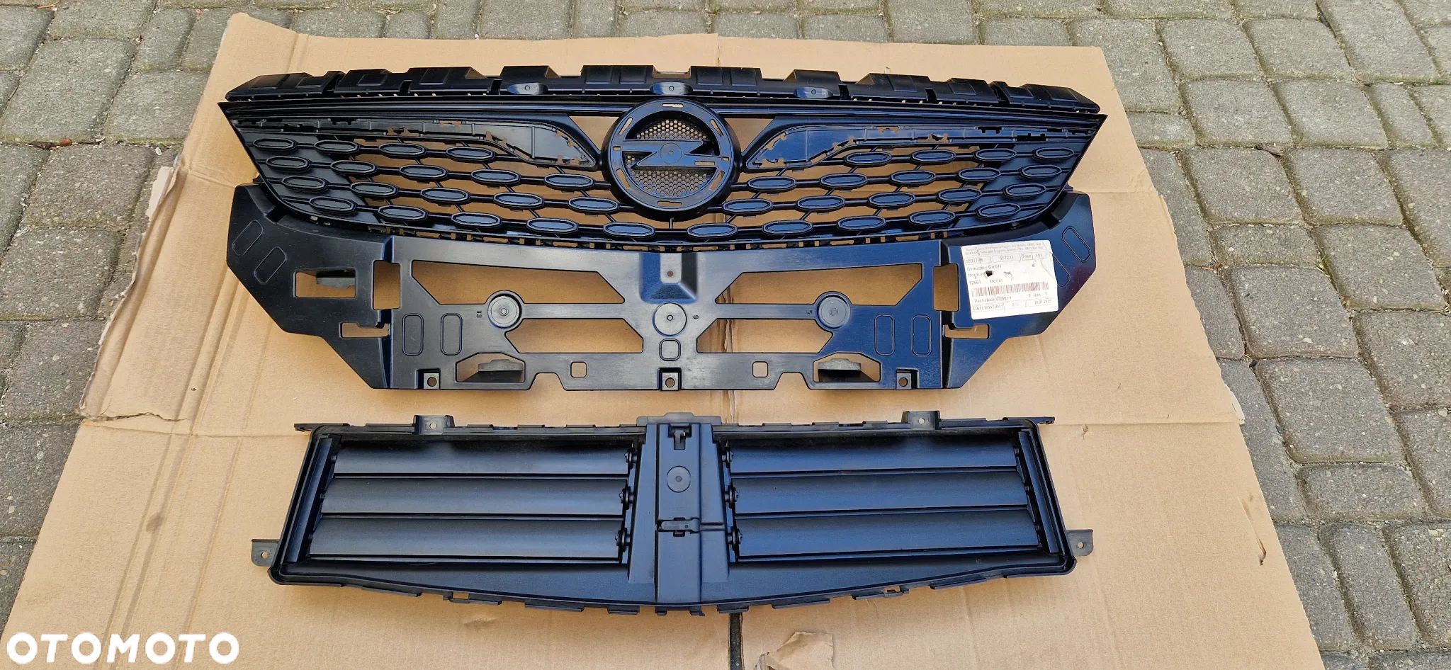 39130452 OPEL ASTRA K V LIFT WZMOCNIENIE STELAŻ ATRAPA GRILL RPLETA 39130502 - 1