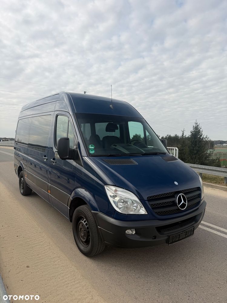 Mercedes-Benz Sprinter - 19