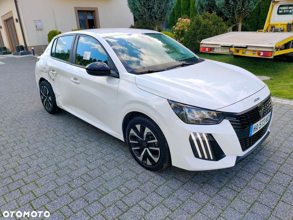 Peugeot 208 - 6