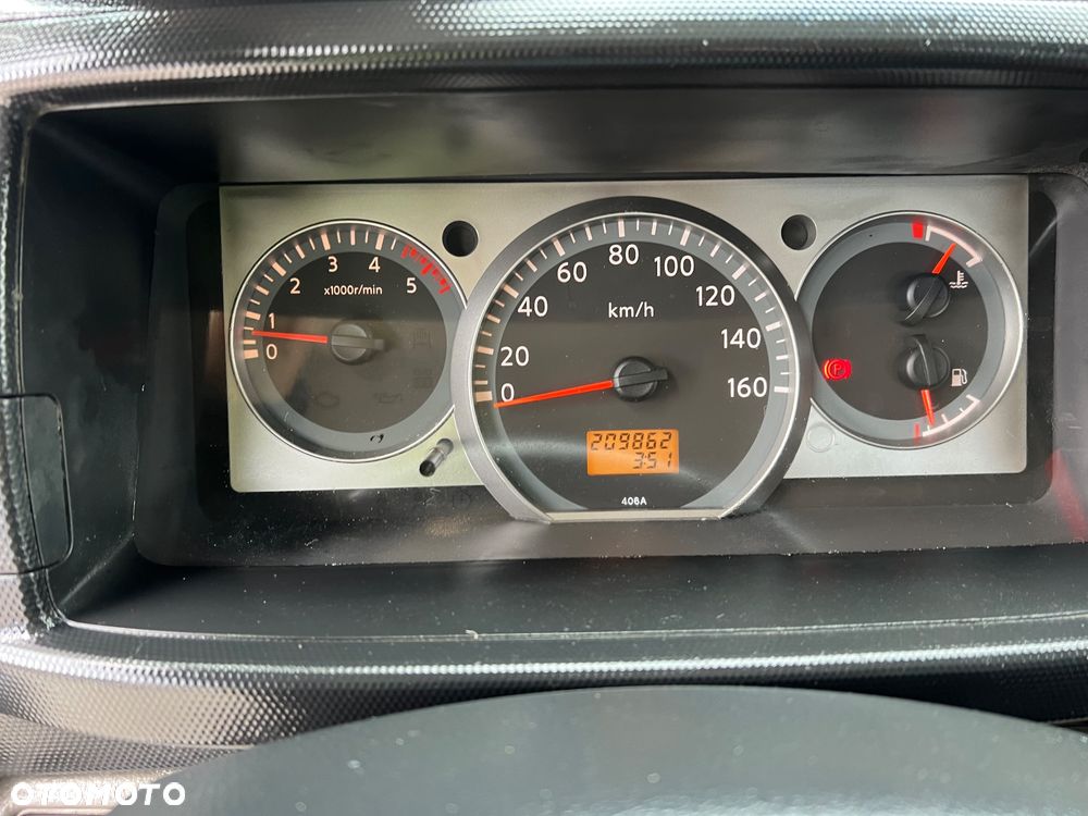Renault Maxity - 22