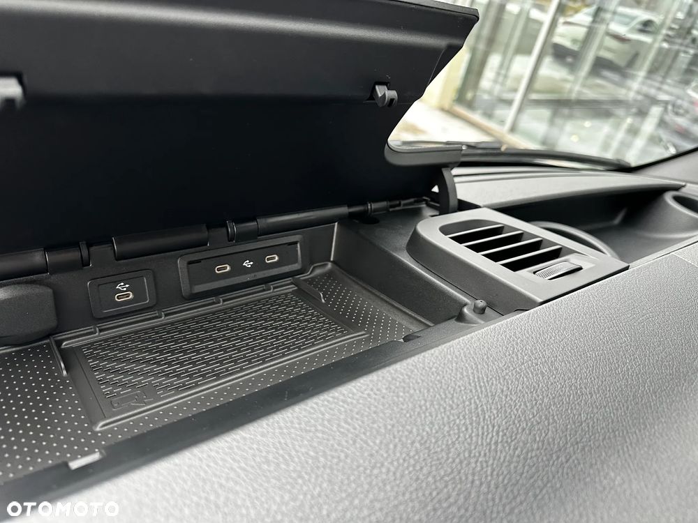 Mercedes-Benz Sprinter 319 CDI Furgon Select długi 4325 mm L3H2 - 32