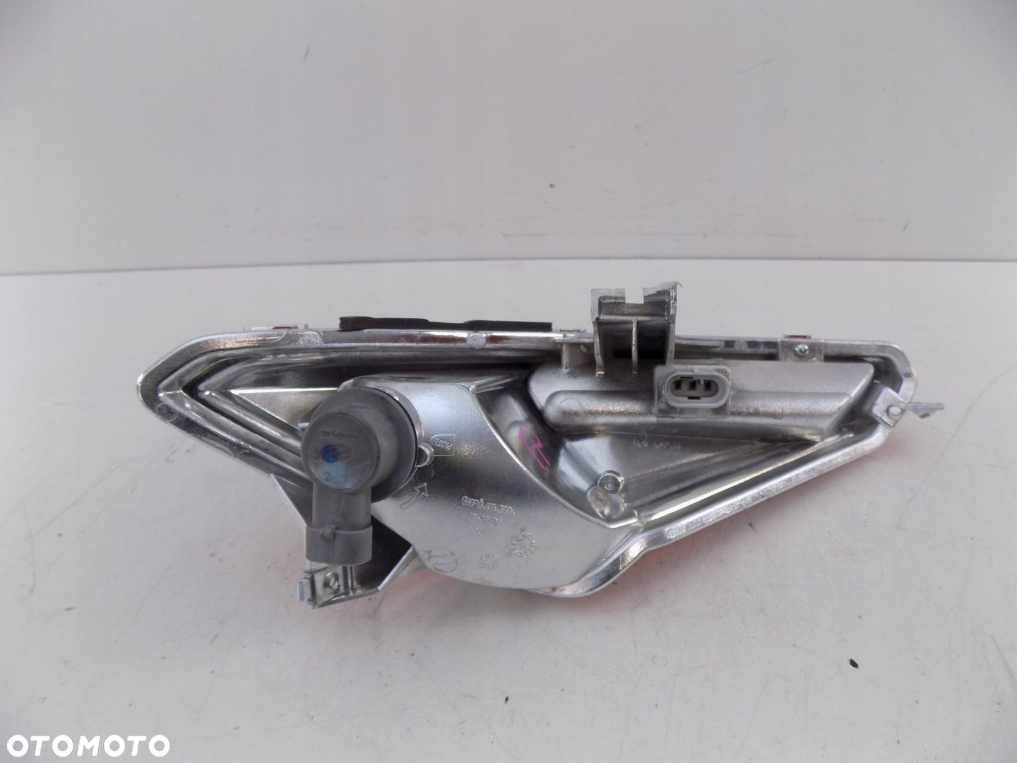 YAMAHA X-MAX 400 14-18 LAMPA TYLNA TYŁ PRAWA - 7