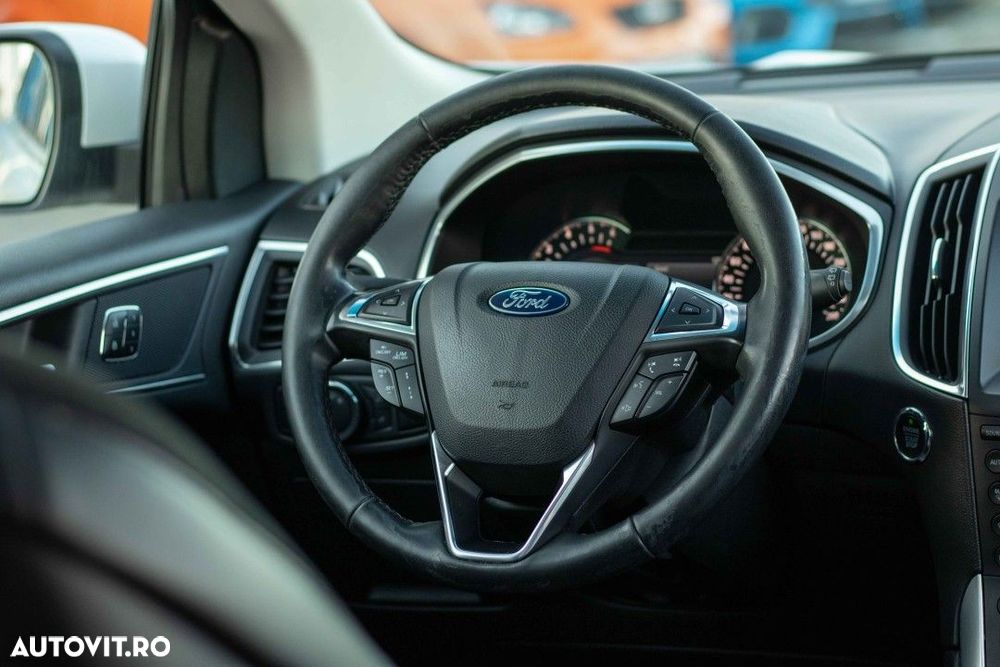Ford Edge 2.0 TDCi Powershift Sport - 36