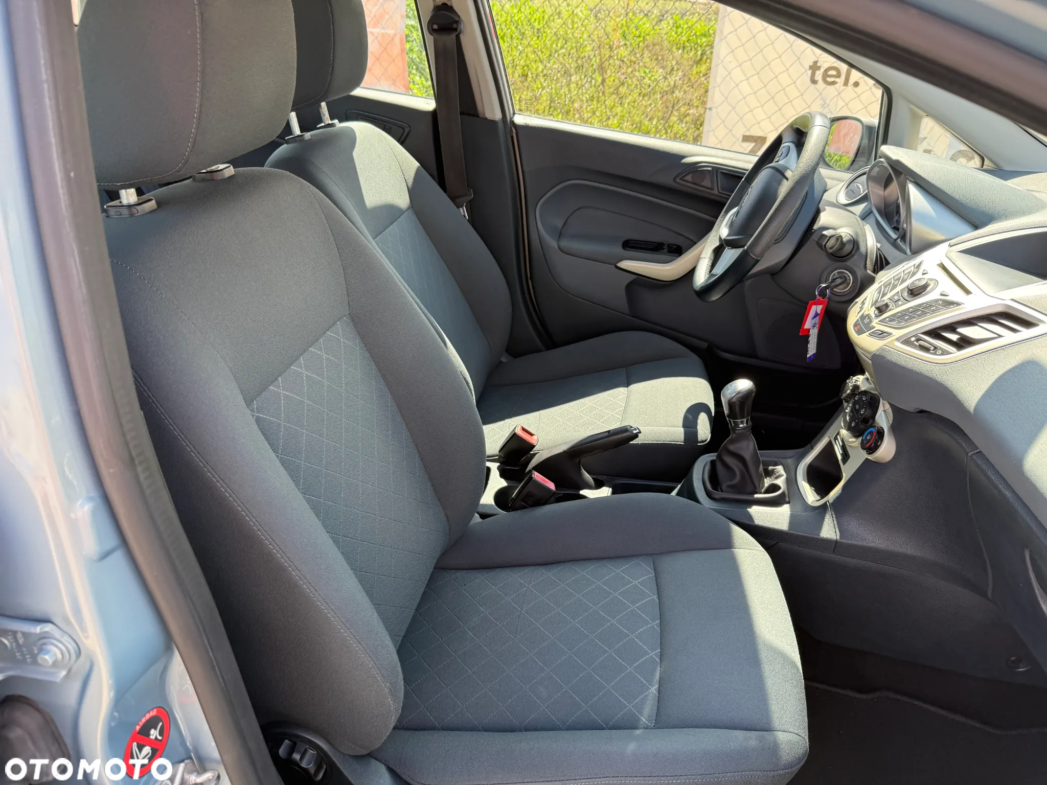 Ford Fiesta 1.25 Ghia - 11