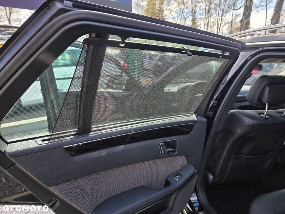 Mercedes-Benz Klasa E 350 CDI DPF BlueEFFICIENCY 7G-TRONIC Avantgarde - 23