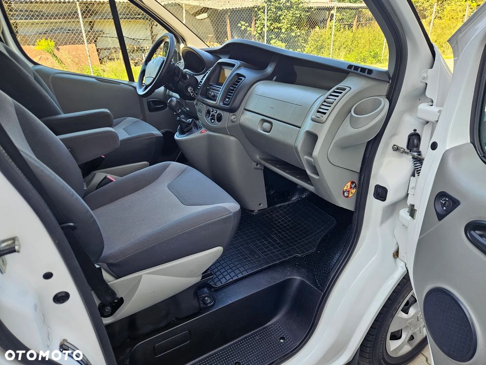 Renault Trafic - 8