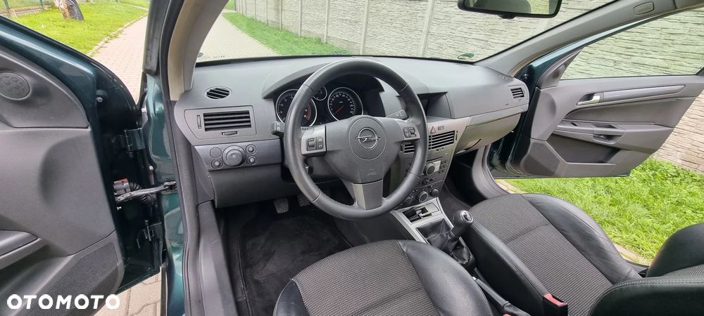 Opel Astra - 16