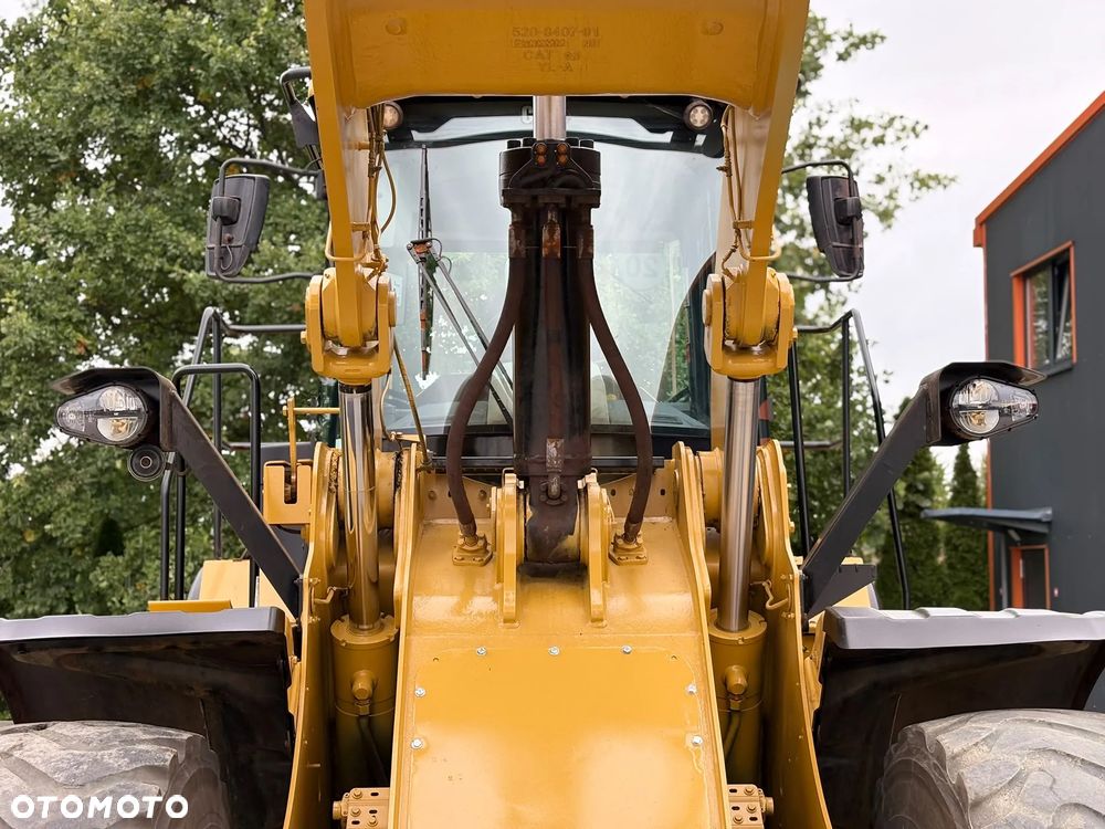 Caterpillar 962M ŁADOWARKA KOŁOWA - 24