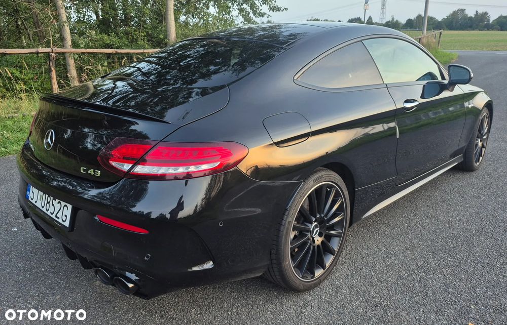 Mercedes-Benz Klasa C 43 AMG 4MATIC - 28