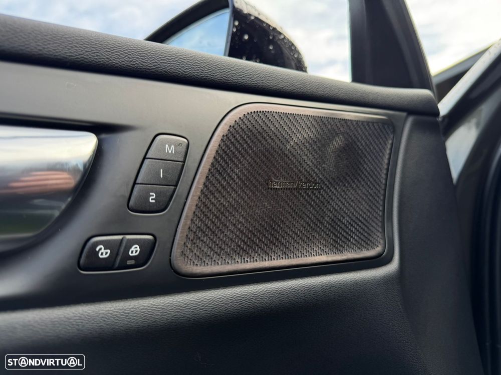 Volvo V60 2.0 T6 AWD TE R-Design - 19