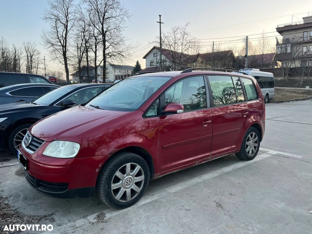 Volkswagen Touran 1.9 TDI Conceptline - 1