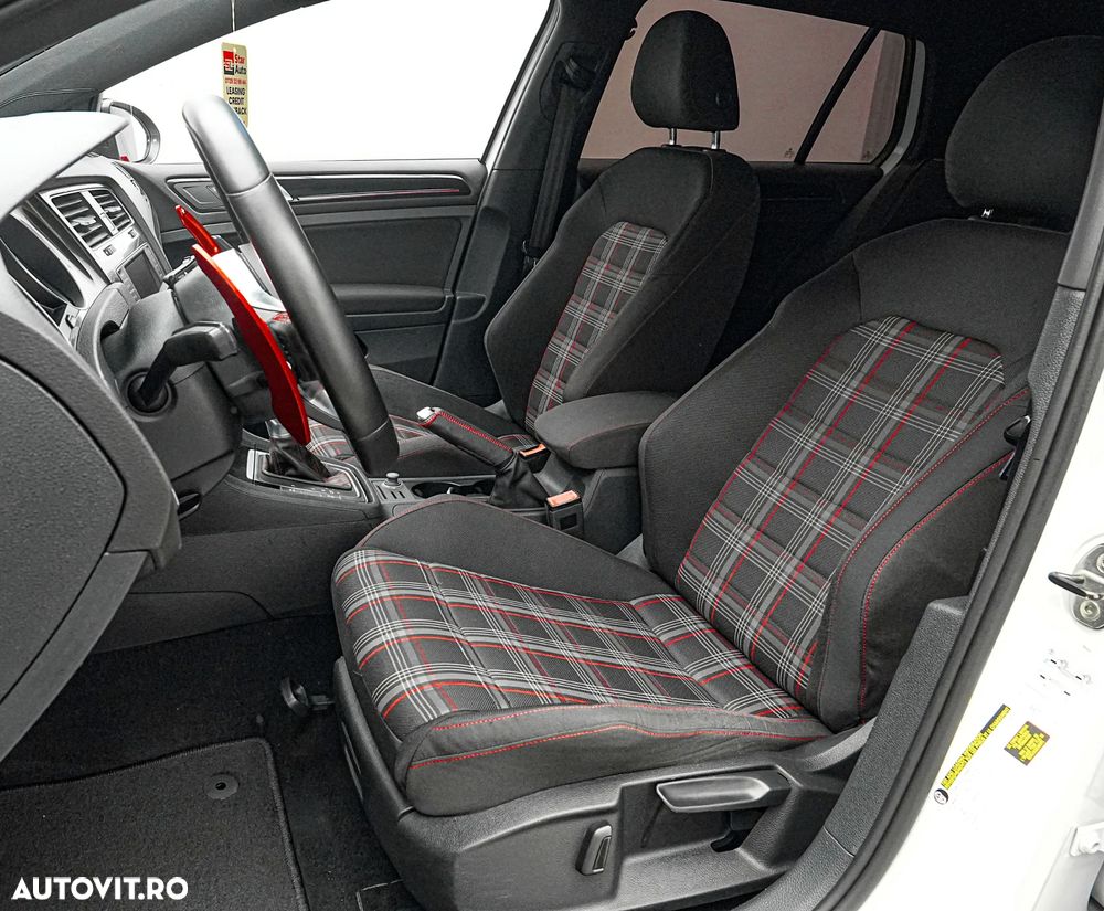 Volkswagen Golf GTI 2.0 TSI OPF DSG Performance - 14