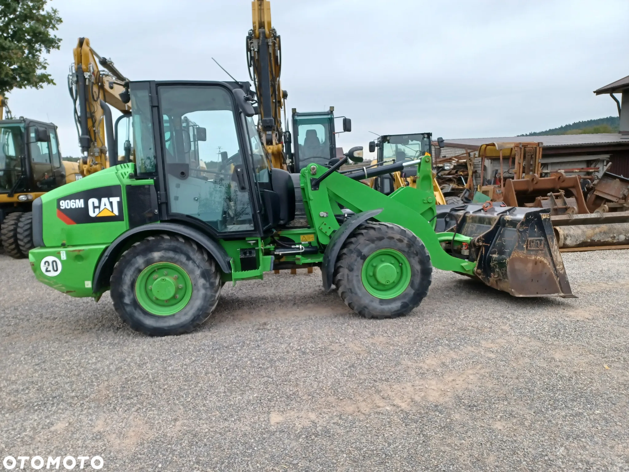 Caterpillar CAT 906 M - 8