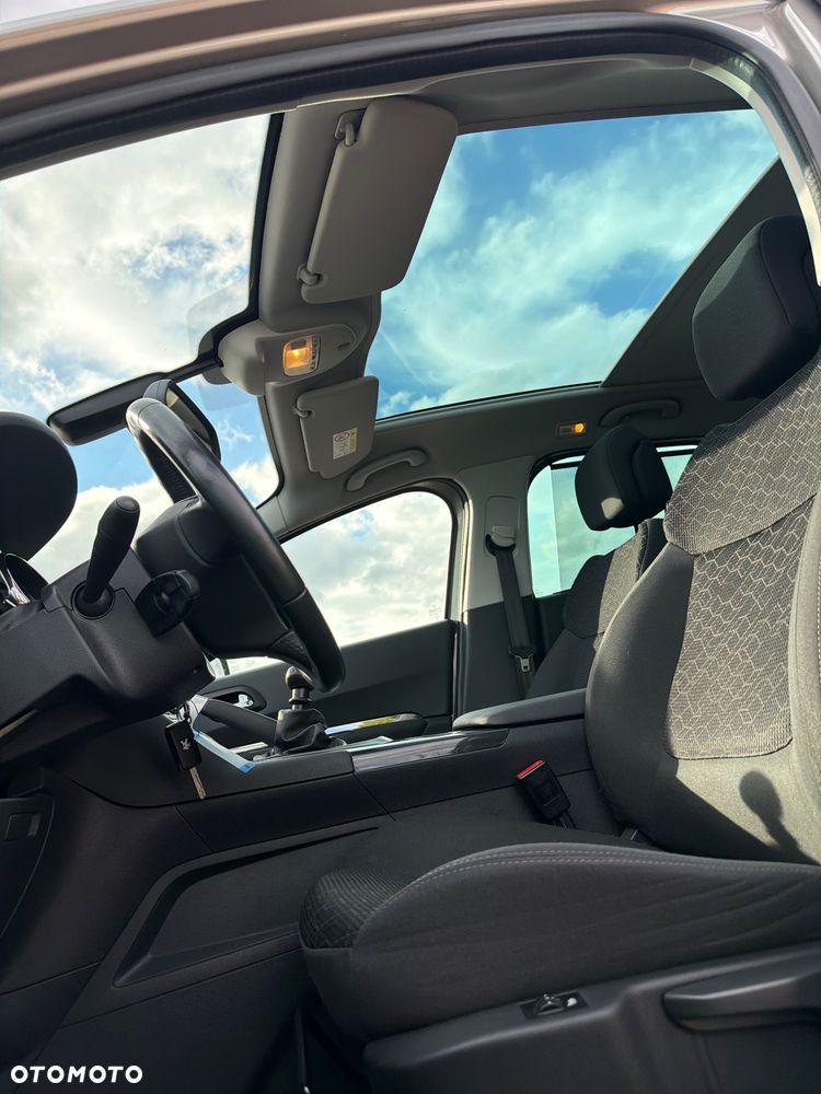 Peugeot 3008 HDi 150 Business-Line - 28