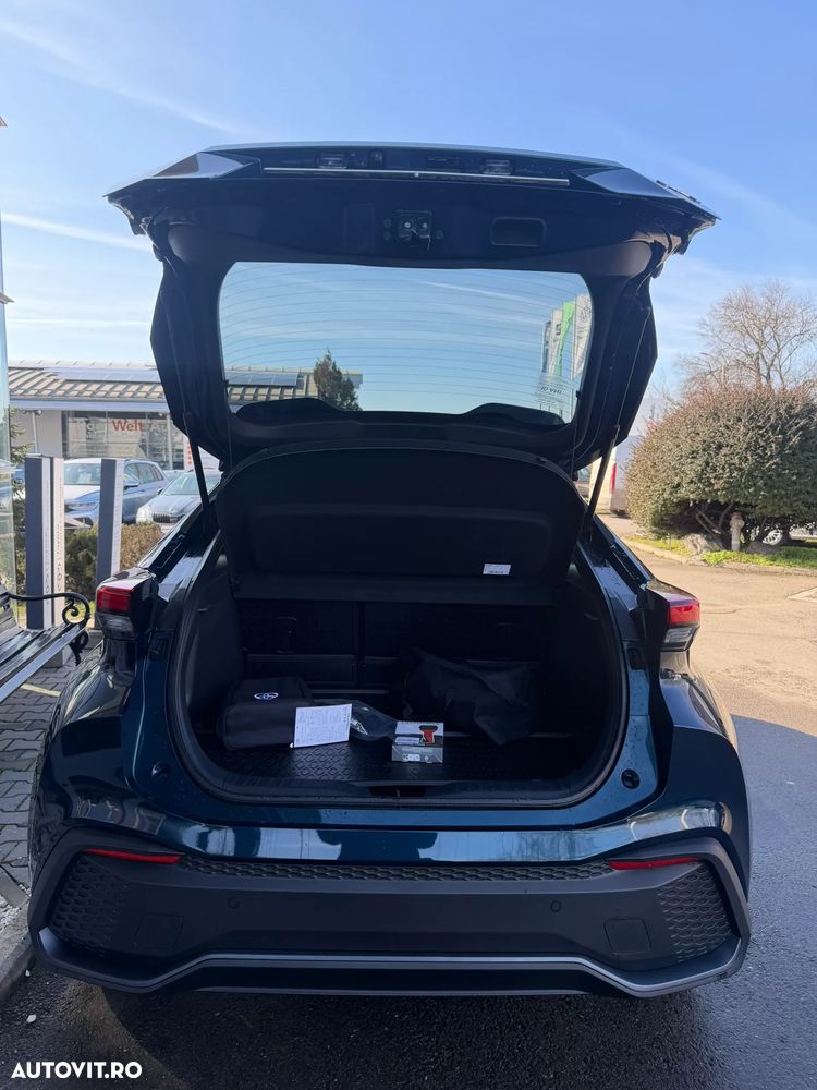 Toyota C-HR 2.0 HEV 180 CP 4x2 CVT Dynamic - 14