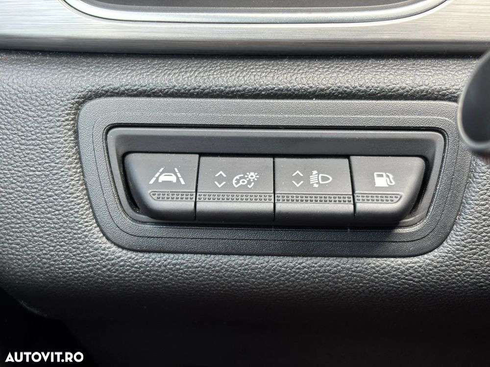 Renault Captur - 24