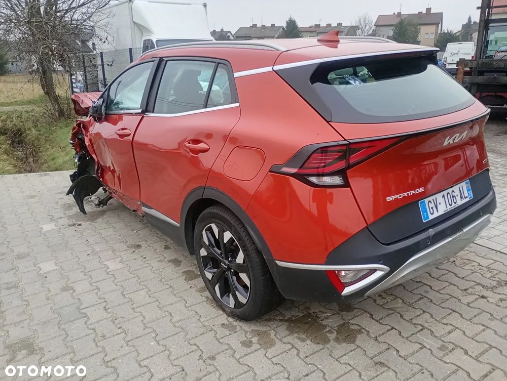 Kia Sportage 1.6 T-GDI AWD Paket Spirit - 6