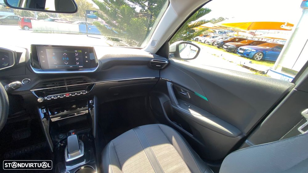 Peugeot e-2008 50 kWh Allure Pack - 30