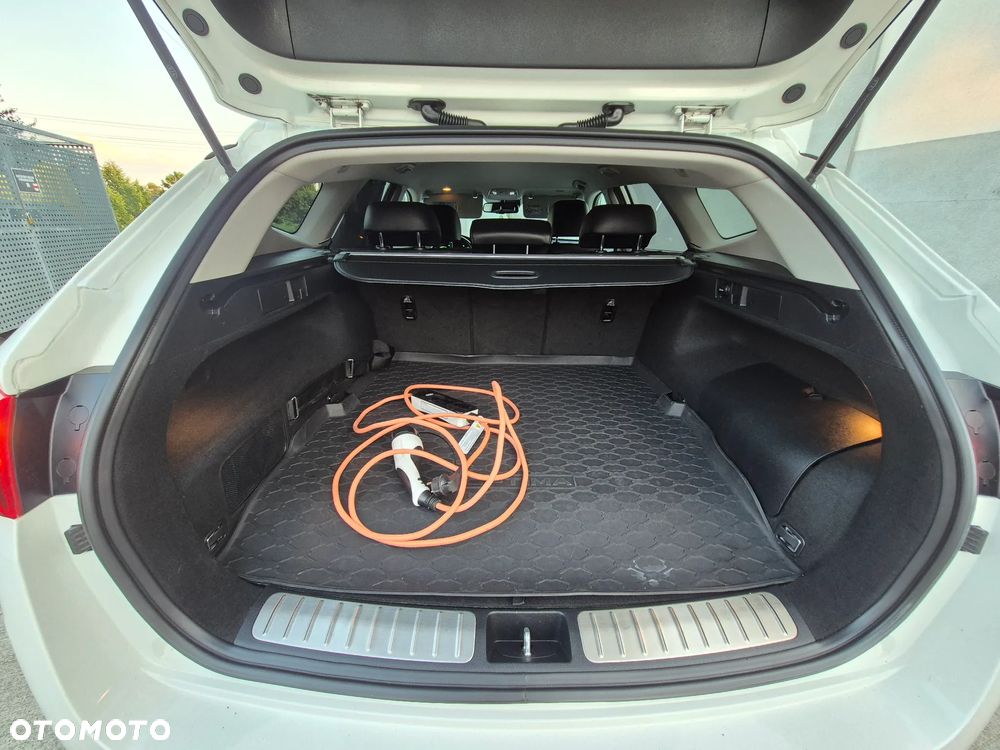 Kia Optima Plug-in Hybrid - 13