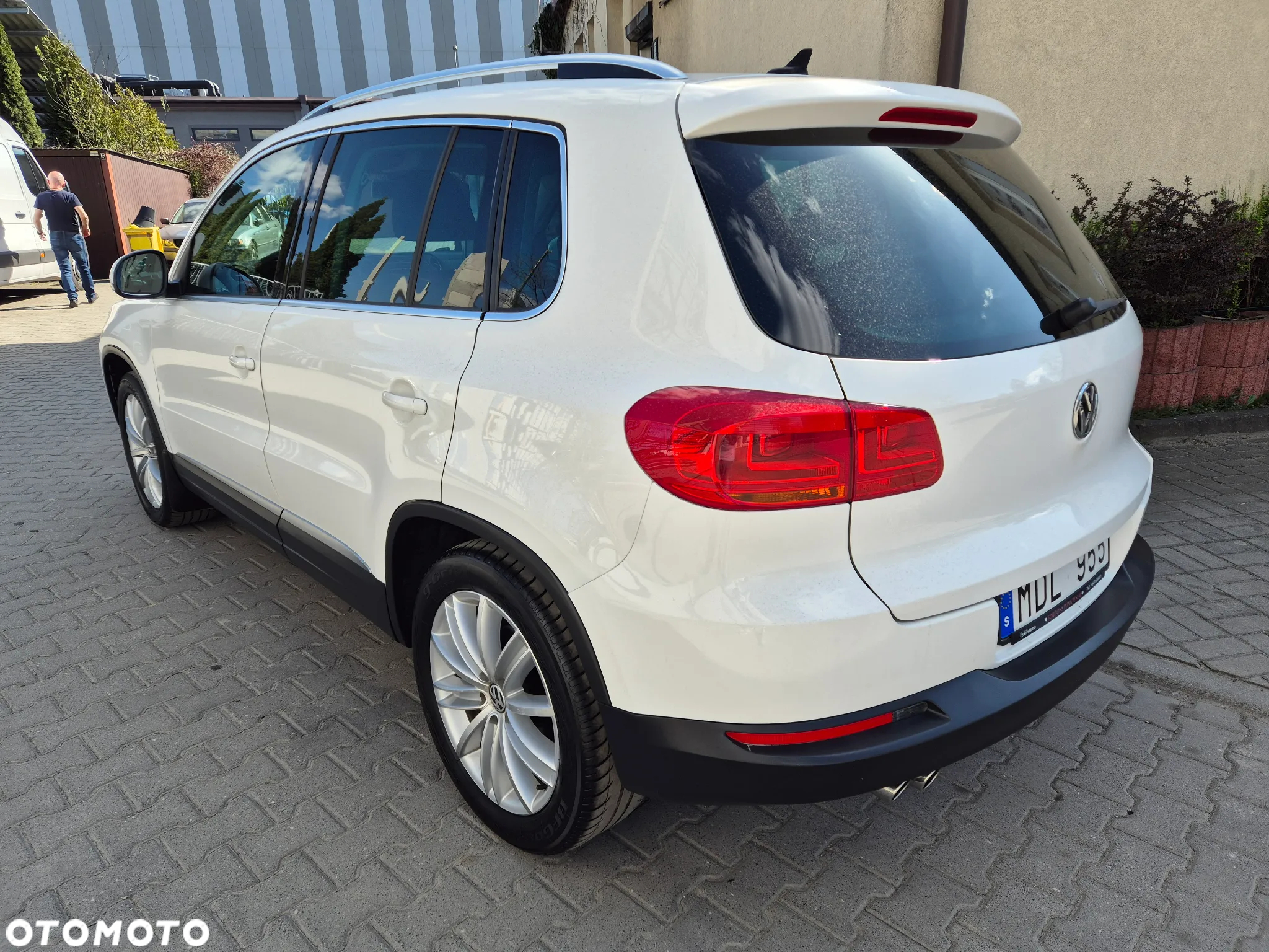 Volkswagen Tiguan 2.0 TDI 4Mot Perfectline R-Style - 7