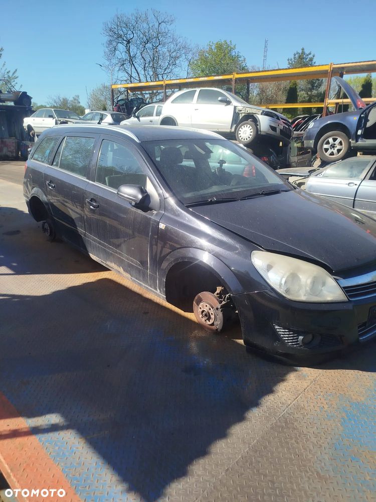 Opel Astra H na części. - 3