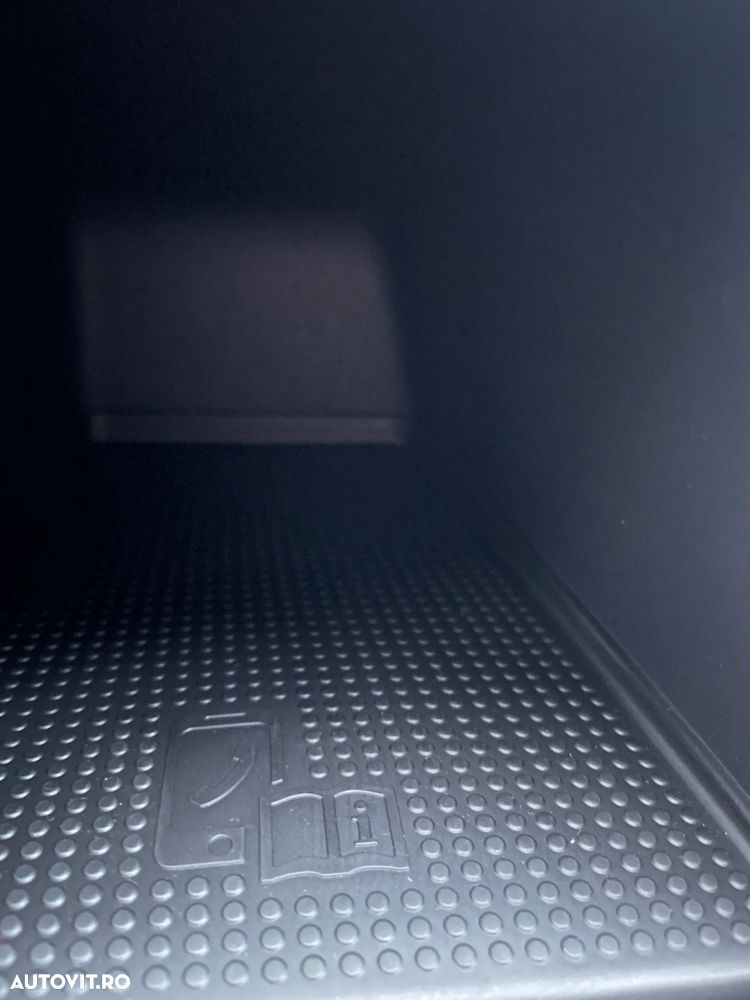 Volkswagen Crafter 5.0 CD Sasiu L4 dRWD 120kW - 13