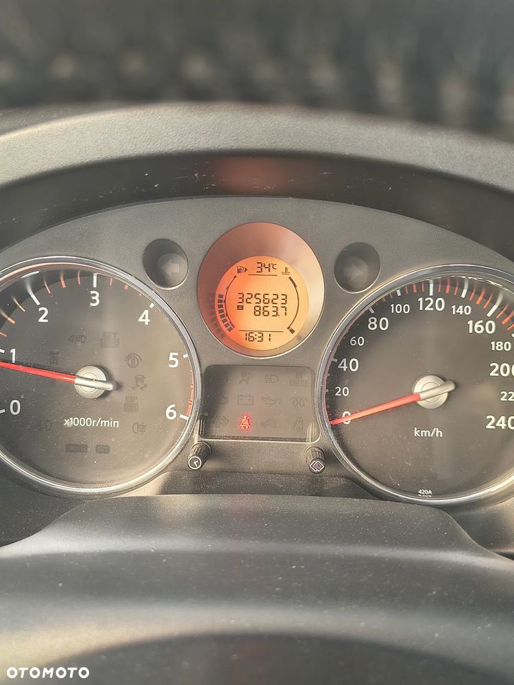 Nissan X-Trail 2.0 dCi LE - 12
