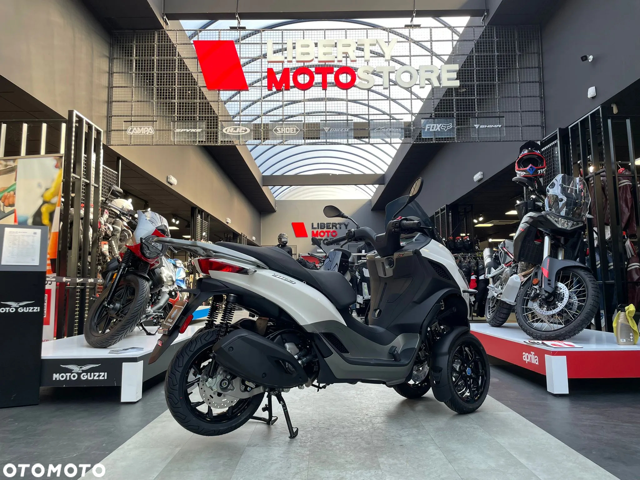 Piaggio MP-3 - 3