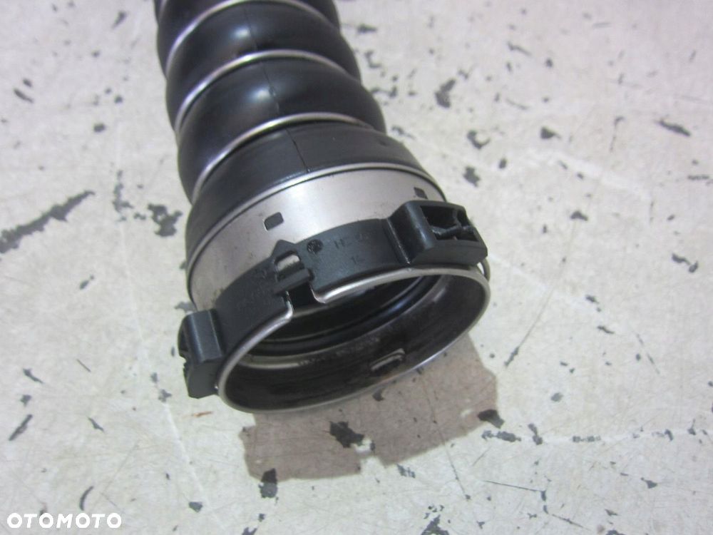 BMW X1 F48 B46 PRZEWÓD RURA WĄŻ POWIETRZA DOŁADOWUJĄCEGO 13718616212 - 3