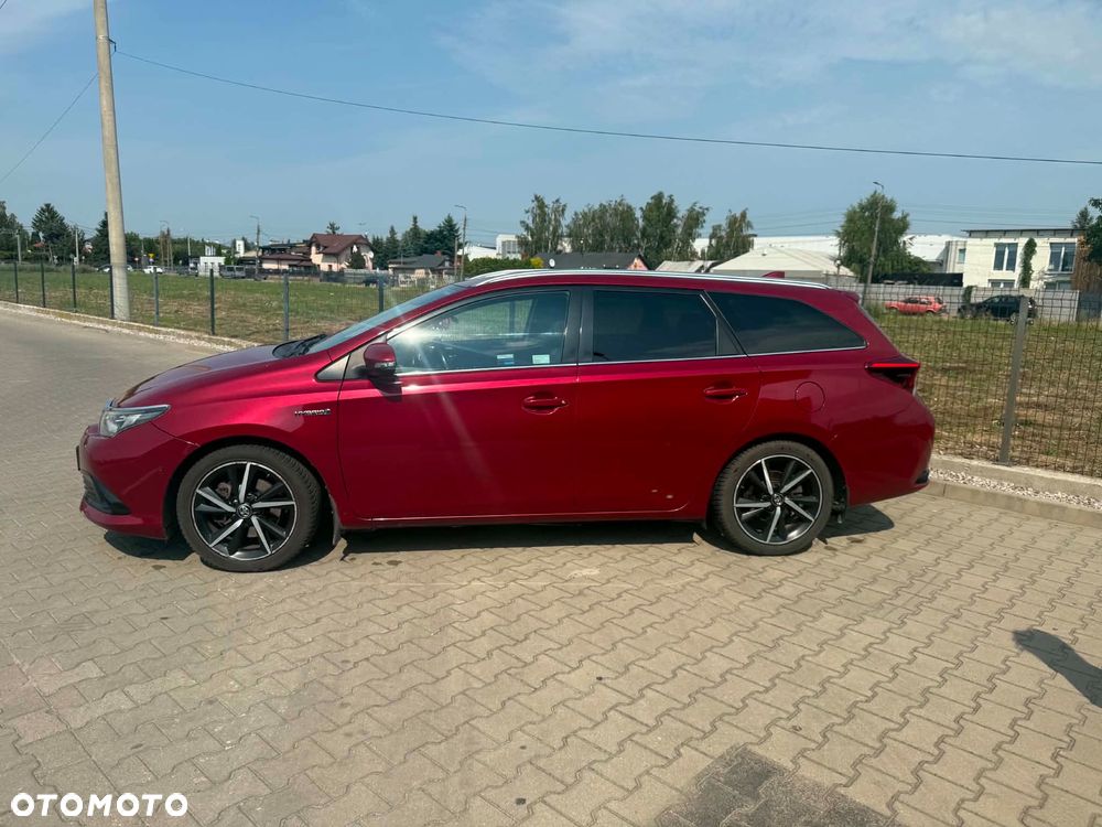 Toyota Auris Hybrid 135 Dynamic - 5