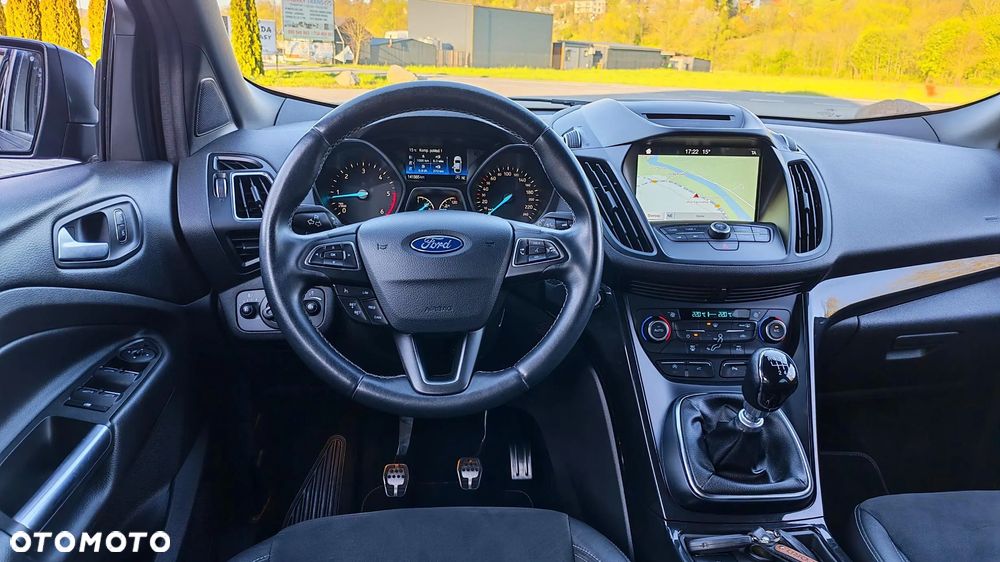 Ford Kuga 2.0 TDCi 4x2 ST-Line - 22