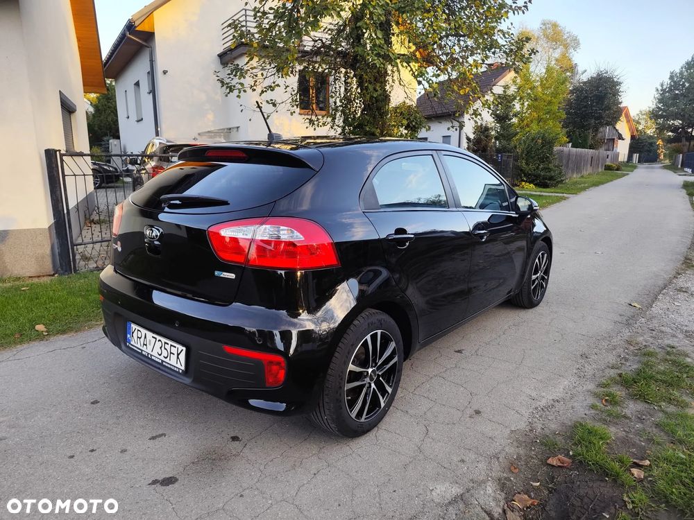 Kia Rio - 18