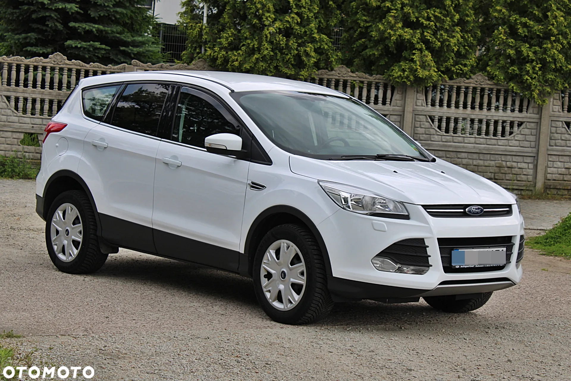 Ford Kuga - 2