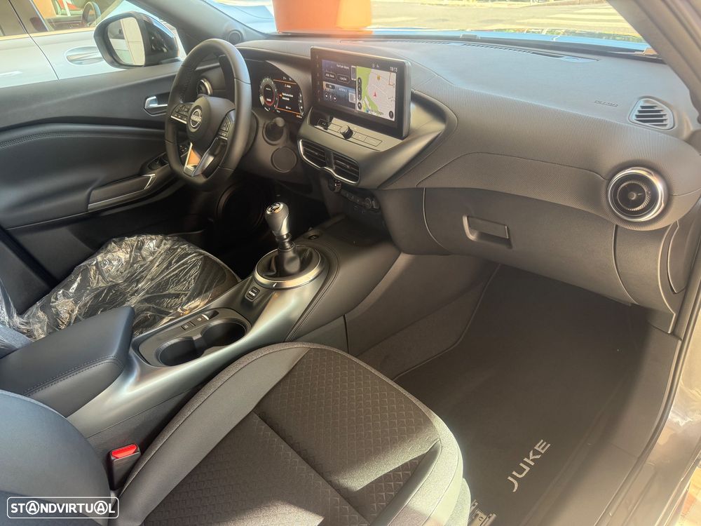 Nissan Juke 1.0 DIG-T N-Design C.Two Tone S. - 34