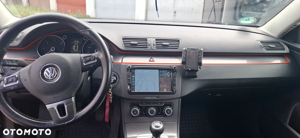 Volkswagen Passat - 6