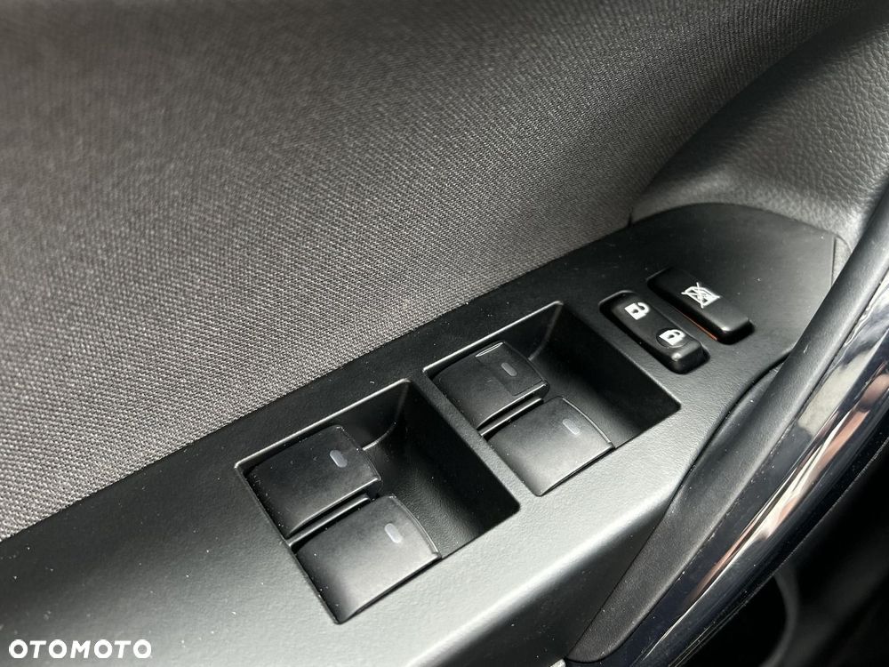 Toyota Auris 1.6 Premium - 21