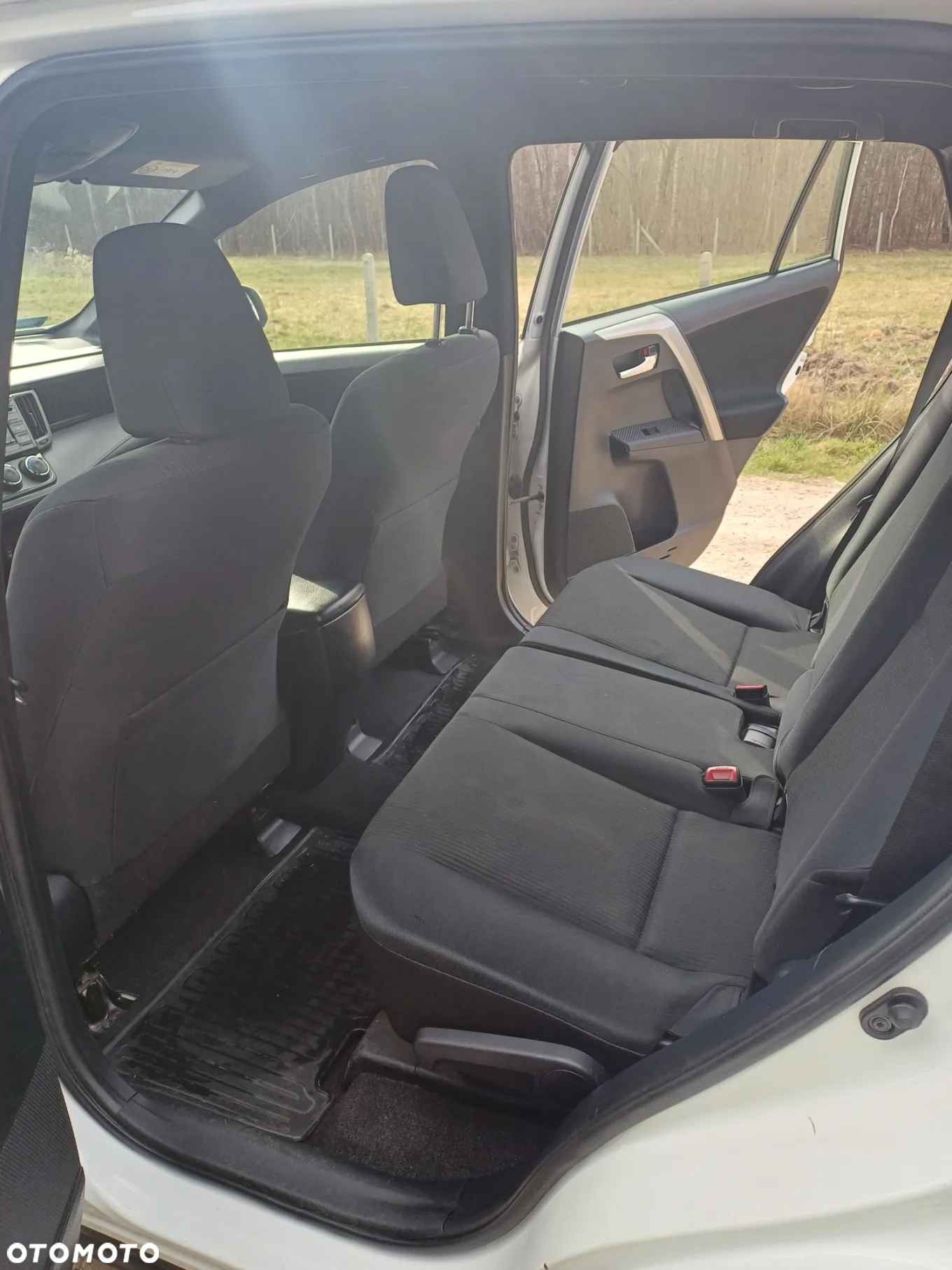 Toyota RAV4 2.0 D-4D Active - 19