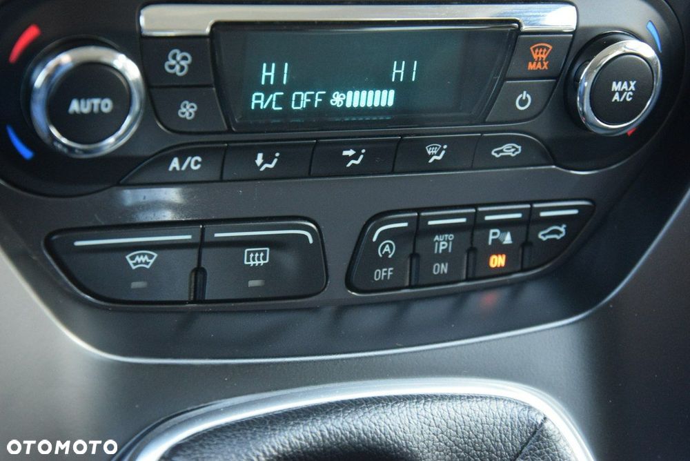 Ford Kuga 2.0 TDCi 4x4 Individual - 36