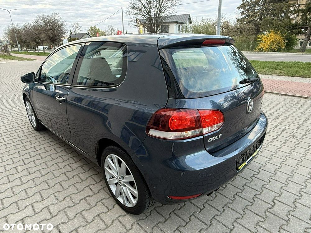 Volkswagen Golf - 2