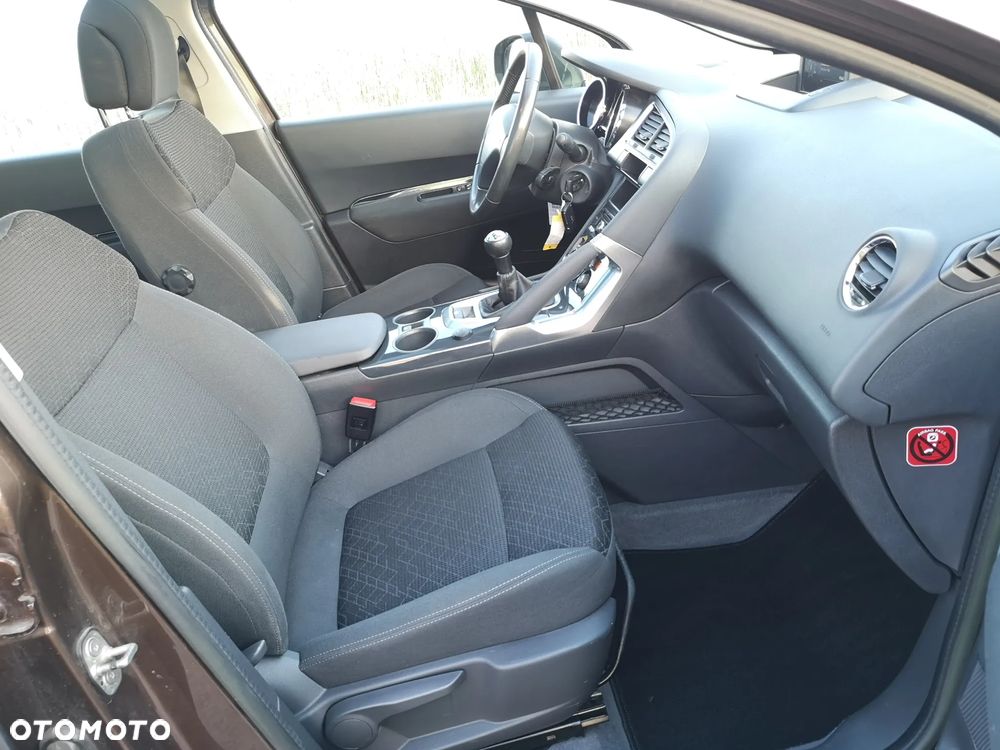 Peugeot 3008 1.6 Premium - 6